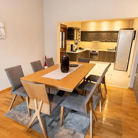 Maxima - Palazzo Di Meteora Kalambaka