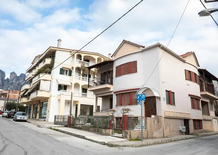 Maxima - Palazzo Di Meteora