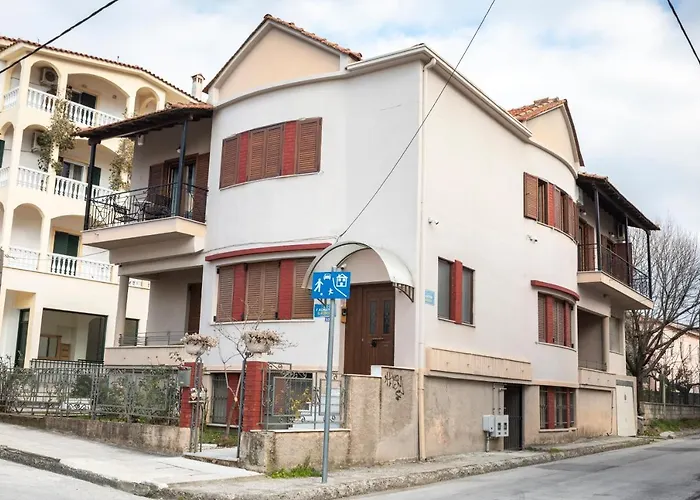 Maxima - Palazzo Di Meteora Kalambaka