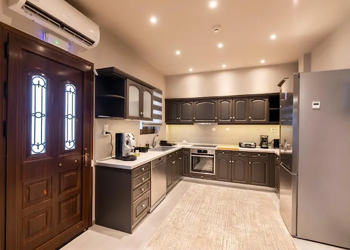 Maxima - Palazzo Di Meteora Kalambaka